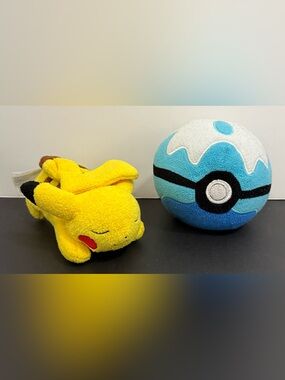 Official Pokémon Plush Set - Sleeping Pikachu & 5" Dive Ball Pokéball